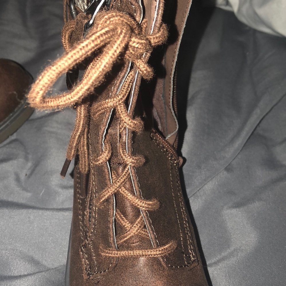 Boots - Picture 2 of 3